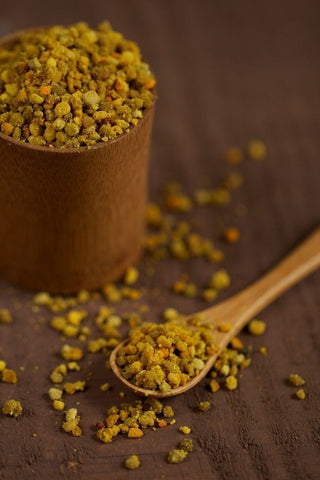 Bee Propolis: What It Is, What the Science Says, and Which One Is Right for You 